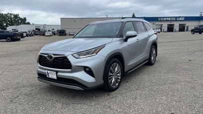 Used 2021 Toyota Highlander Platinum