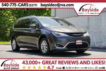 Used 2019 Chrysler Pacifica Touring-L