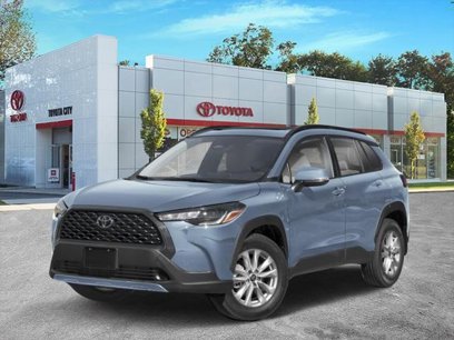 New 2025 Toyota Corolla Cross LE w/ Moonroof Package
