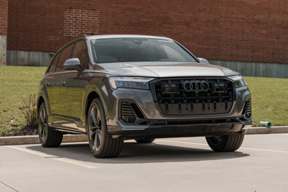 New 2025 Audi Q7 3.0T Premium Plus