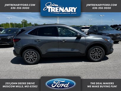 New 2025 Ford Escape SE