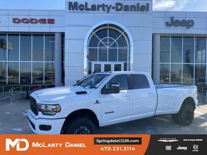 New 2024 RAM 3500 Big Horn w/ Night Edition