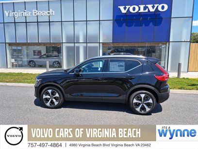 New 2025 Volvo XC40 B5 Plus w/ Climate Package