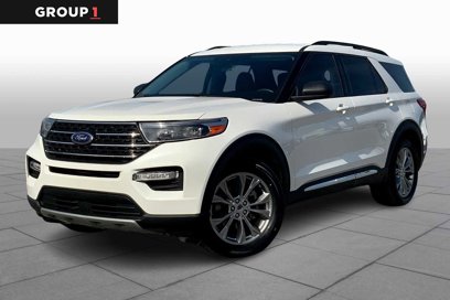 Certified 2022 Ford Explorer XLT w/ Equipment Group 202A
