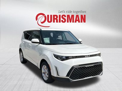 Certified 2023 Kia Soul LX w/ Option Group 015