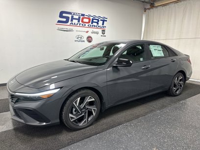 New 2025 Hyundai Elantra SEL