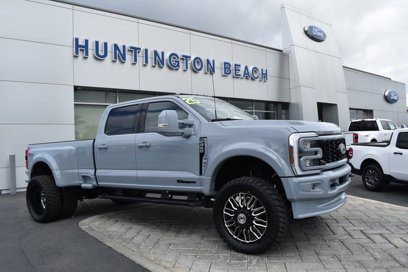 Used 2025 Ford F450 Lariat w/ FX4 Off-Road Package