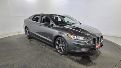 Used 2019 Ford Fusion SE