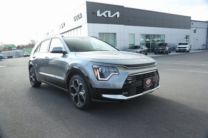 New 2025 Kia Niro EX Touring