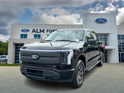 New 2025 Ford F150 Lightning XLT w/ Max Trailer Tow Package