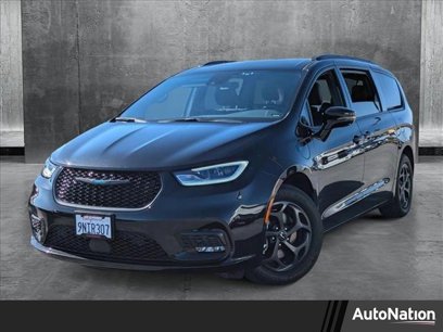 Used 2021 Chrysler Pacifica Limited w/ Premium & Safety Sphere Group