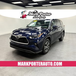 Used 2022 Toyota Highlander XLE