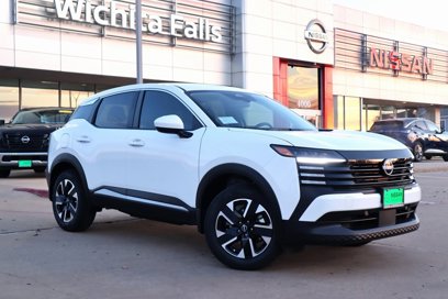New 2025 Nissan Kicks SV