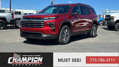 New 2025 Chevrolet Traverse LT w/ Driver Confidence Package