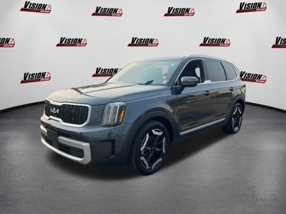 Used 2023 Kia Telluride EX w/ EX Captain's Chair Package