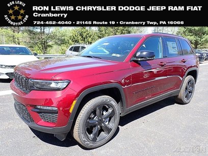 New 2025 Jeep Grand Cherokee Limited w/ Black Appearance Package