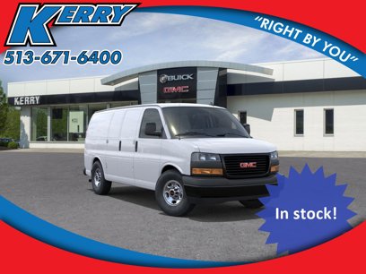New 2025 GMC Savana 2500