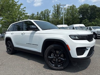 Certified 2022 Jeep Grand Cherokee Altitude