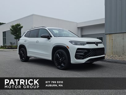 New 2025 Volkswagen Tiguan SE R-Line