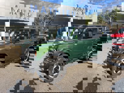 New 2024 Ford Bronco Outer Banks w/ Sasquatch Package