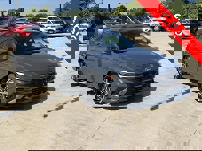 Certified 2025 Hyundai Elantra Sport