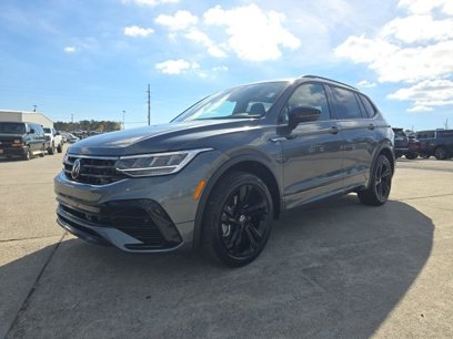 Used 2024 Volkswagen Tiguan SE R-Line