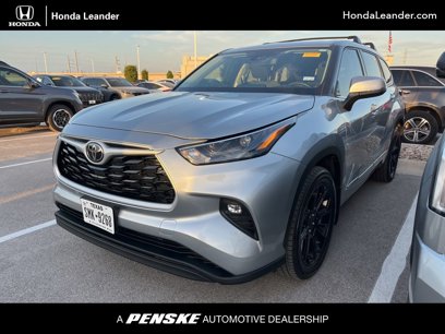 Used 2022 Toyota Highlander LE