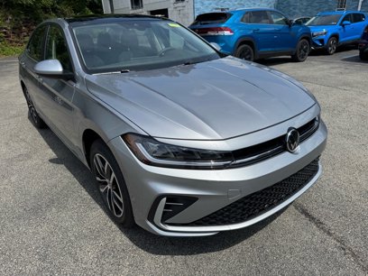 New 2025 Volkswagen Jetta SE