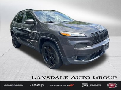 Used 2016 Jeep Cherokee Latitude w/ Comfort/Convenience Group