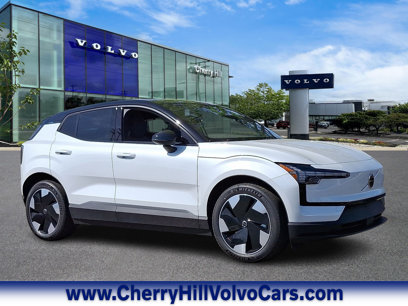 New 2025 Volvo EX30 Plus w/ Climate Package