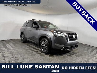 Used 2022 Nissan Pathfinder SV