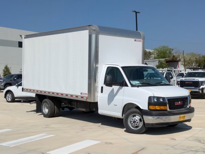 New 2024 GMC Savana 3500 Extended w/ Power Convenience Package