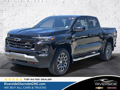 Used 2024 Chevrolet Colorado Z71 w/ Z71 Convenience Package 2