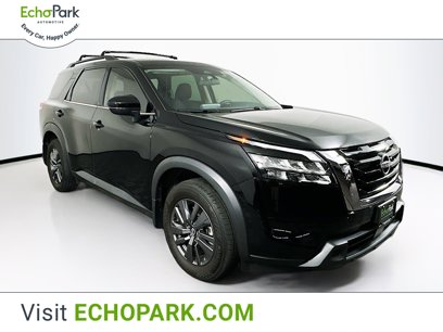 Used 2024 Nissan Pathfinder SV w/ Lighting Package (N92)