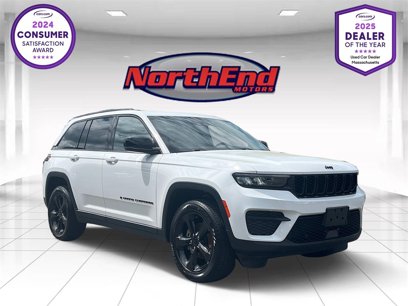 Used 2023 Jeep Grand Cherokee Altitude