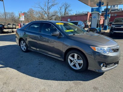 Used 2012 Toyota Camry SE