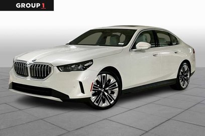 New 2026 BMW 530i xDrive w/ Premium Package