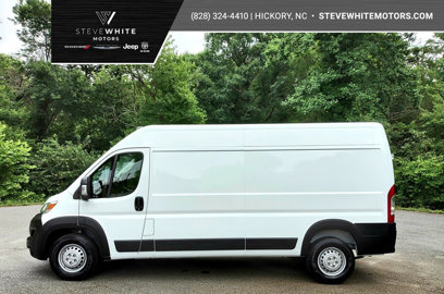 New 2024 RAM ProMaster 2500 w/ Convenience Group