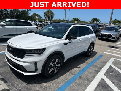 Used 2022 Kia Sorento EX w/ Panoramic Sunroof Package