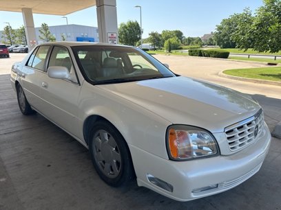 Used 2000 Cadillac De Ville DTS w/ Safety/Security Pkg