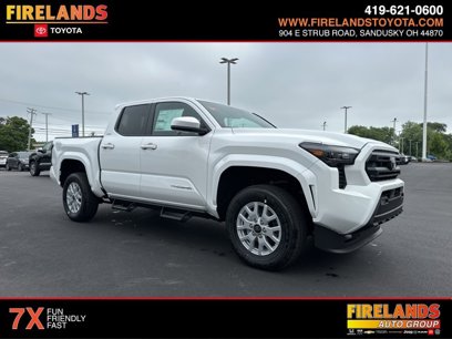 New 2025 Toyota Tacoma SR5