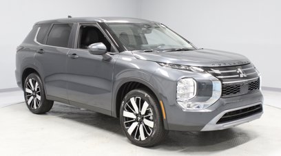 New 2025 Mitsubishi Outlander SE