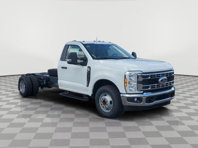 New 2025 Ford F350 XL w/ XL Chrome Package