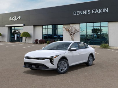 New 2025 Kia K4 LX
