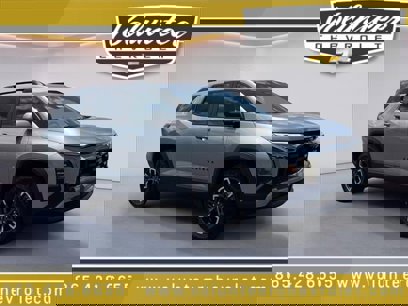 New 2026 Chevrolet Equinox ACTIV w/ Convenience Package III