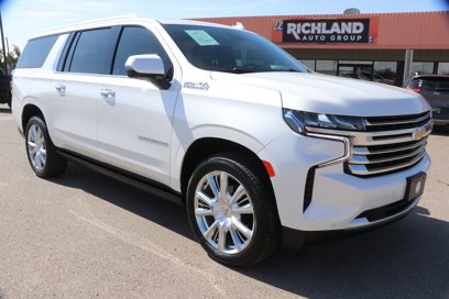 Used 2023 Chevrolet Suburban High Country w/ Premium Package 2