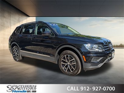 Used 2021 Volkswagen Tiguan SE w/ Panoramic Sunroof Package
