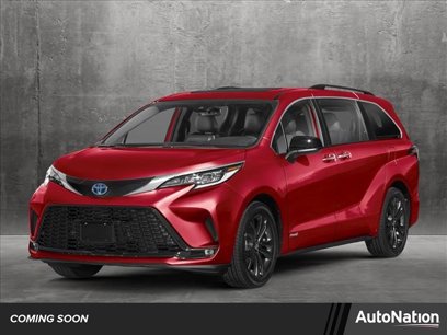 New 2025 Toyota Sienna XSE