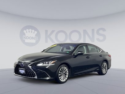 Used 2022 Lexus ES 300h w/ Luxury Package