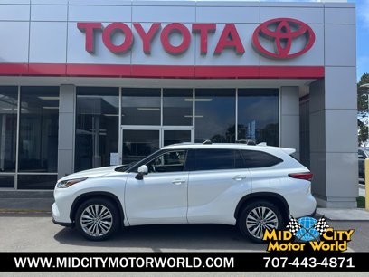 Used 2022 Toyota Highlander Platinum